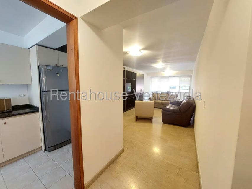 Apartamento (1 Nivel) en Alquiler en Campo Alegre, Distrito Metropolitano - 12