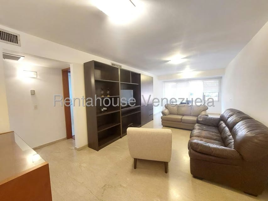 Apartamento (1 Nivel) en Alquiler en Campo Alegre, Distrito Metropolitano - 13