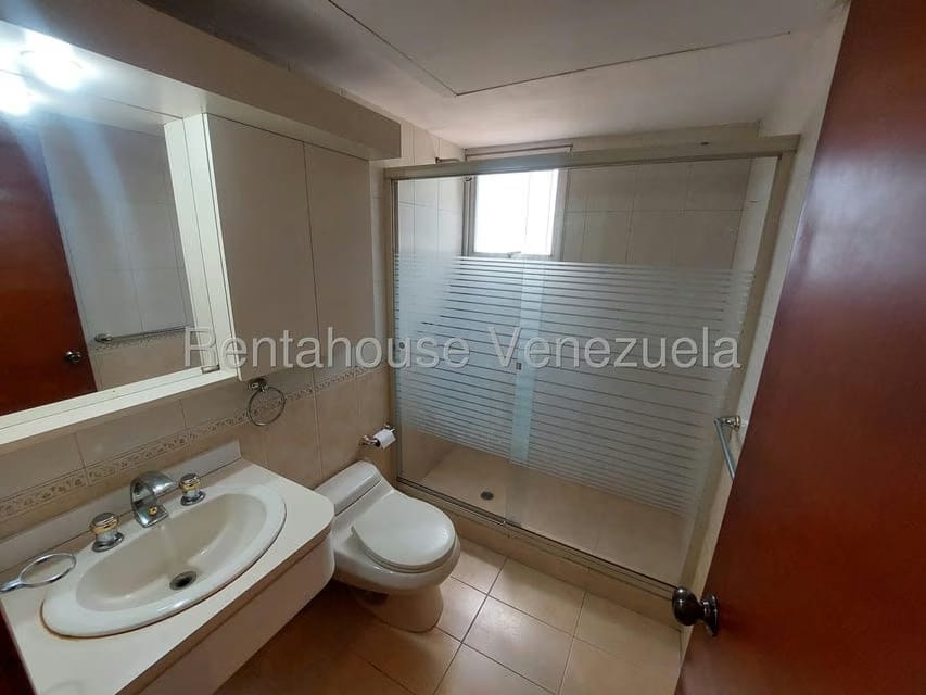 Apartamento (1 Nivel) en Alquiler en Campo Alegre, Distrito Metropolitano - 20