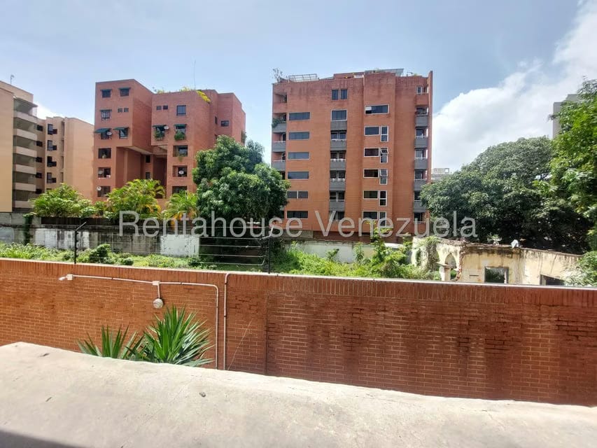 Apartamento (1 Nivel) en Alquiler en Campo Alegre, Distrito Metropolitano - 25