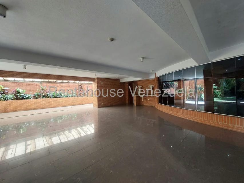 Apartamento (1 Nivel) en Alquiler en Campo Alegre, Distrito Metropolitano - 36