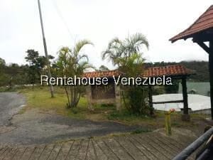 Terreno (Residencial) en Venta en El Tibron, Vargas