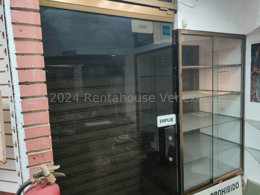 Comercial (Local Comercial) en Alquiler en Las Salias, Miranda - 12