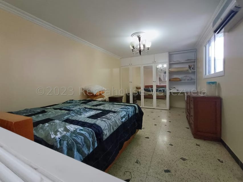 Casa (1 Nivel) en Venta en San Bernardino, Distrito Metropolitano - 109
