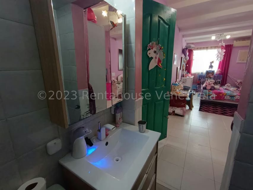 Casa (1 Nivel) en Venta en San Bernardino, Distrito Metropolitano - 43