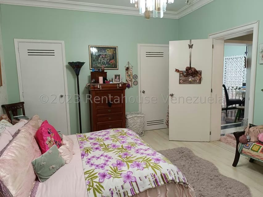 Casa (1 Nivel) en Venta en San Bernardino, Distrito Metropolitano - 68
