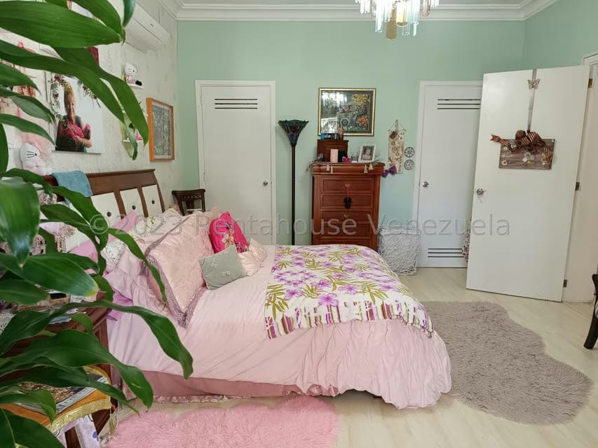 Casa (1 Nivel) en Venta en San Bernardino, Distrito Metropolitano - 71