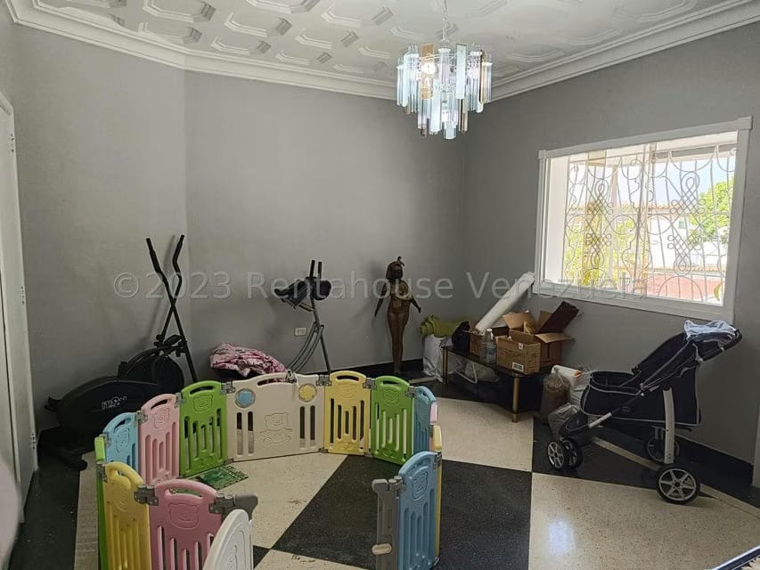 Casa (1 Nivel) en Venta en San Bernardino, Distrito Metropolitano - 81