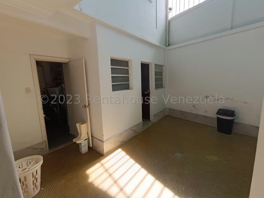 Casa (1 Nivel) en Venta en San Bernardino, Distrito Metropolitano - 98