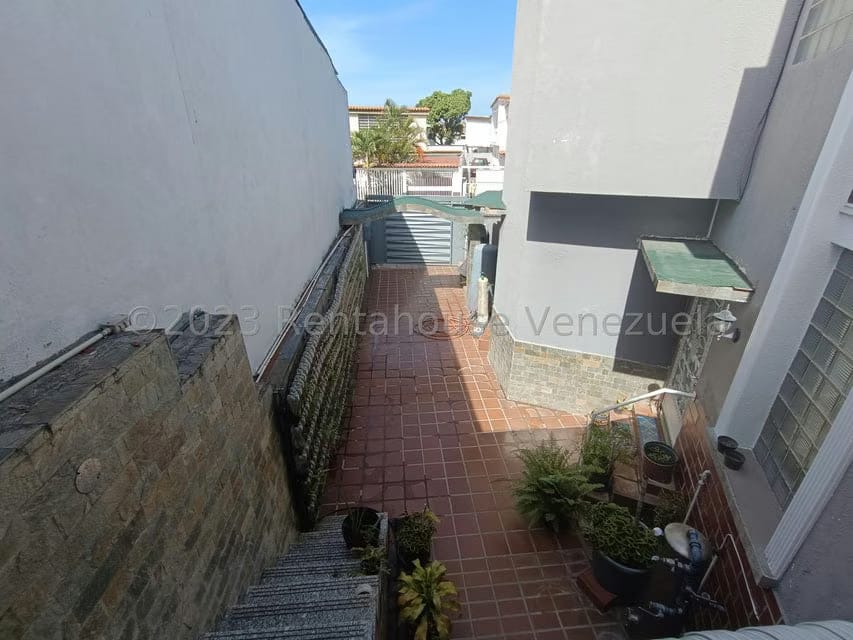 Casa (1 Nivel) en Venta en San Bernardino, Distrito Metropolitano - 100