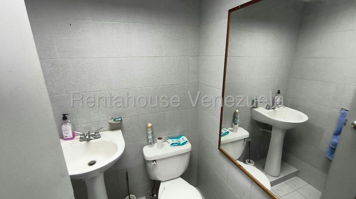 Comercial (Local Comercial) en Alquiler en Macaracuay, Distrito Metropolitano - 16