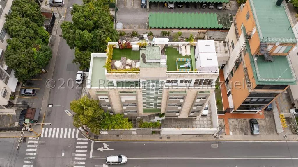 Comercial (Edificio) en Venta en Los Palos Grandes, Distrito Metropolitano - 15