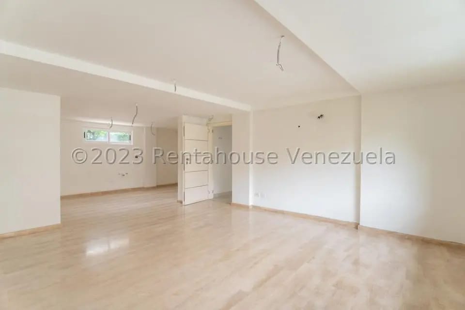 Comercial (Edificio) en Venta en Los Palos Grandes, Distrito Metropolitano - 20