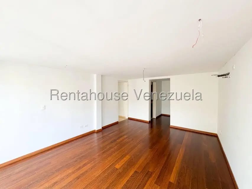 Comercial (Edificio) en Venta en Los Palos Grandes, Distrito Metropolitano - 42