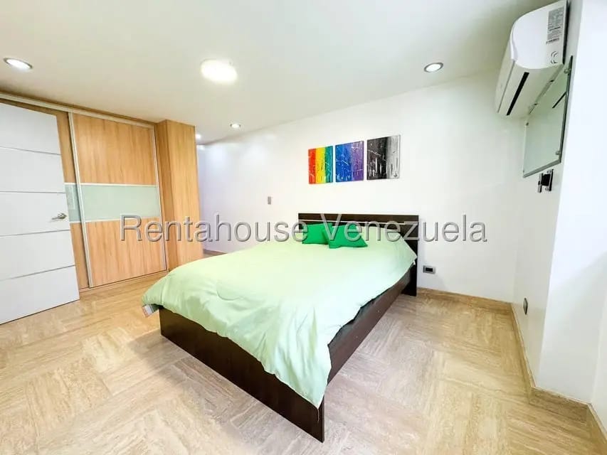 Comercial (Edificio) en Venta en Los Palos Grandes, Distrito Metropolitano - 46