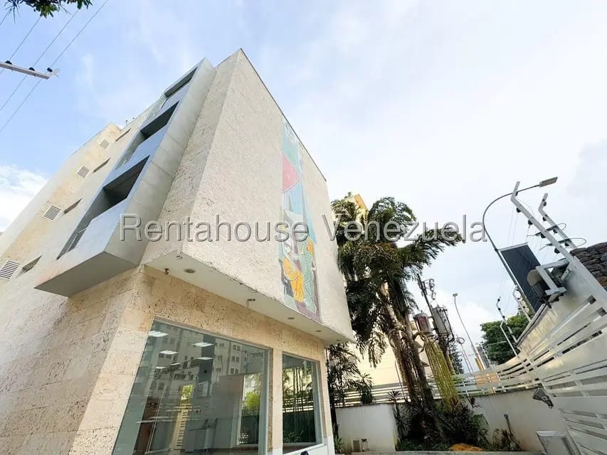 Comercial (Edificio) en Venta en Los Palos Grandes, Distrito Metropolitano - 54