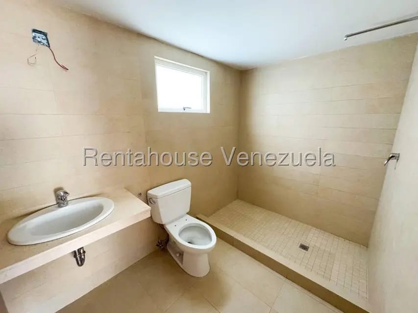 Comercial (Edificio) en Venta en Los Palos Grandes, Distrito Metropolitano - 55