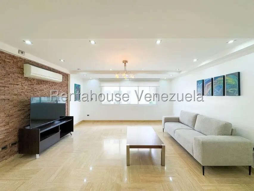 Comercial (Edificio) en Venta en Los Palos Grandes, Distrito Metropolitano - 58