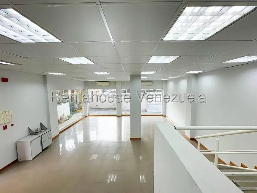 Comercial (Edificio) en Venta en Los Palos Grandes, Distrito Metropolitano - 60