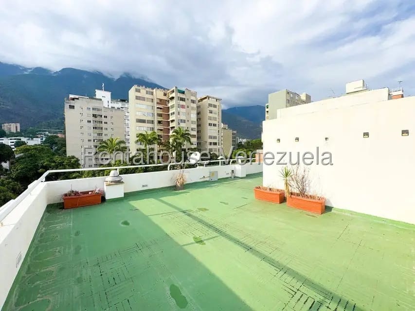 Comercial (Edificio) en Venta en Los Palos Grandes, Distrito Metropolitano - 66