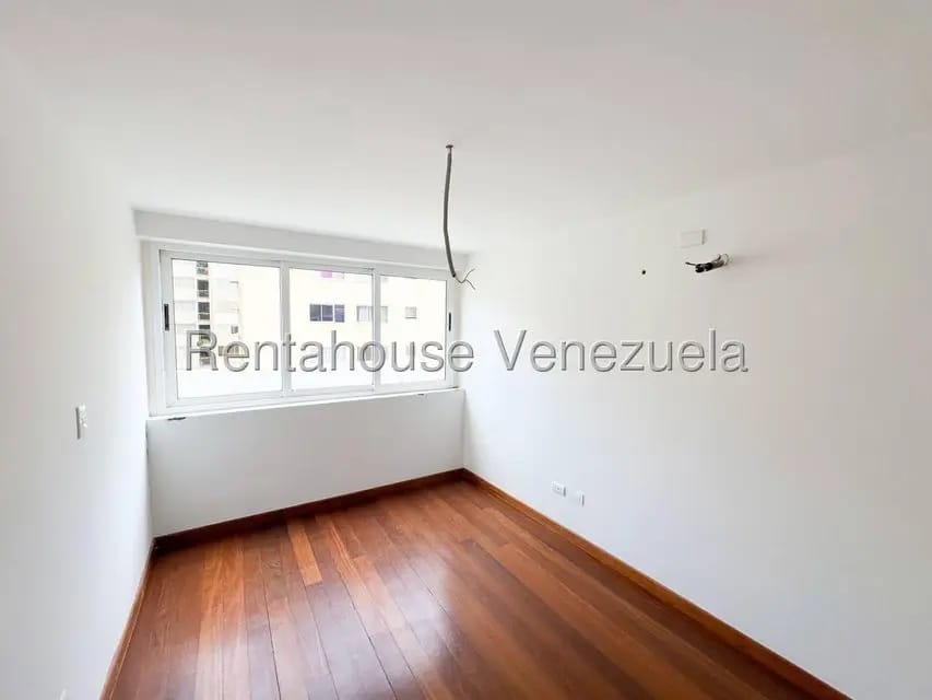 Comercial (Edificio) en Venta en Los Palos Grandes, Distrito Metropolitano - 86