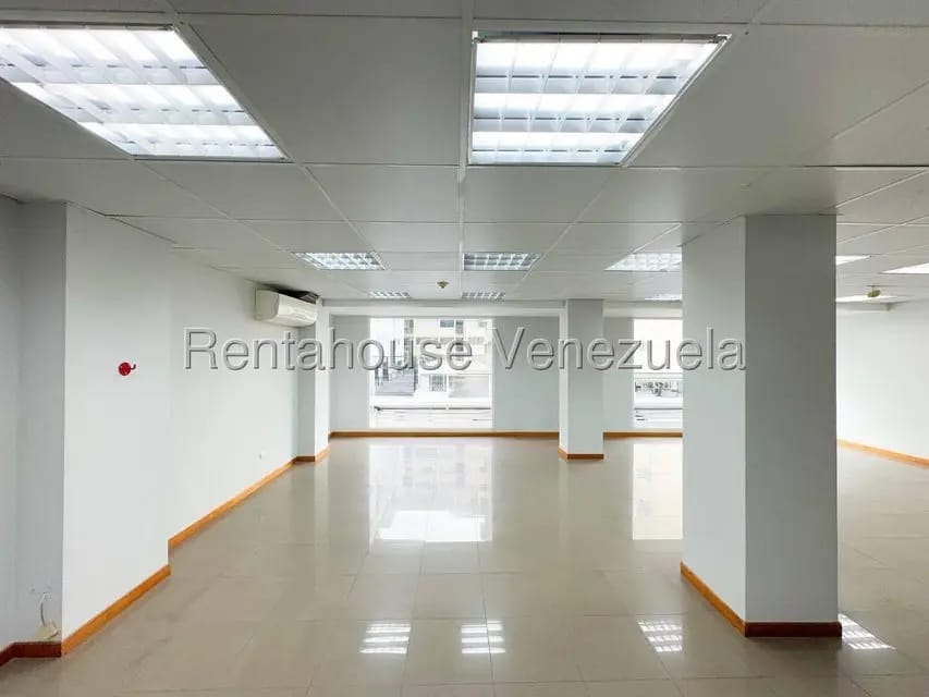 Comercial (Edificio) en Venta en Los Palos Grandes, Distrito Metropolitano - 91