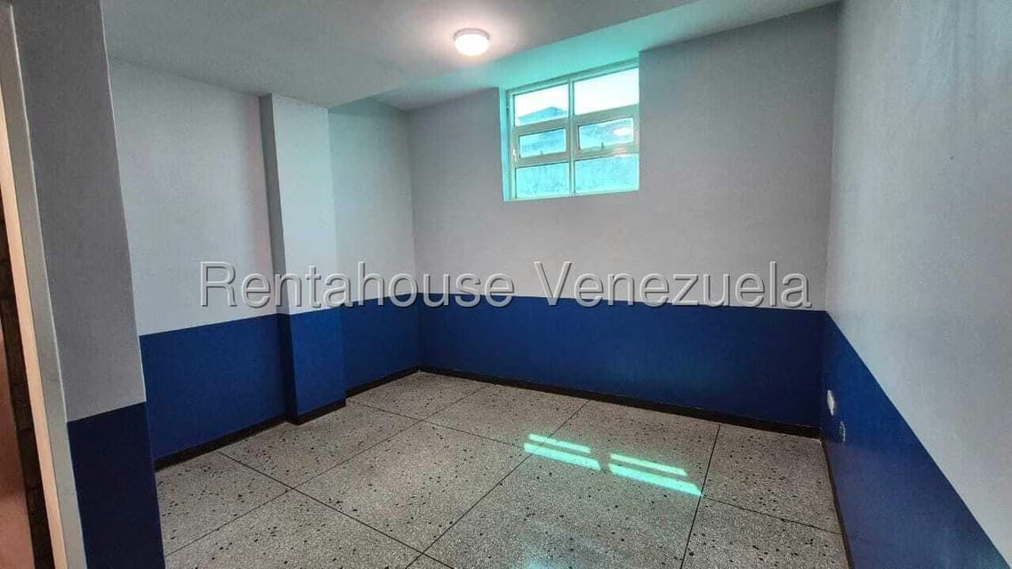 Comercial (Oficina) en Alquiler en Zona Oeste, Lara - 4