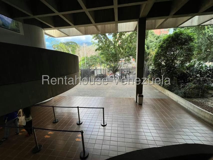 Comercial (Consultorio Medico) en Alquiler en San Bernardino, Distrito Metropolitano - 2