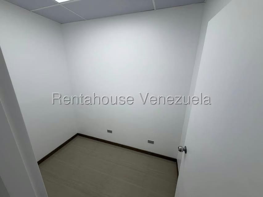 Comercial (Consultorio Medico) en Alquiler en San Bernardino, Distrito Metropolitano - 9