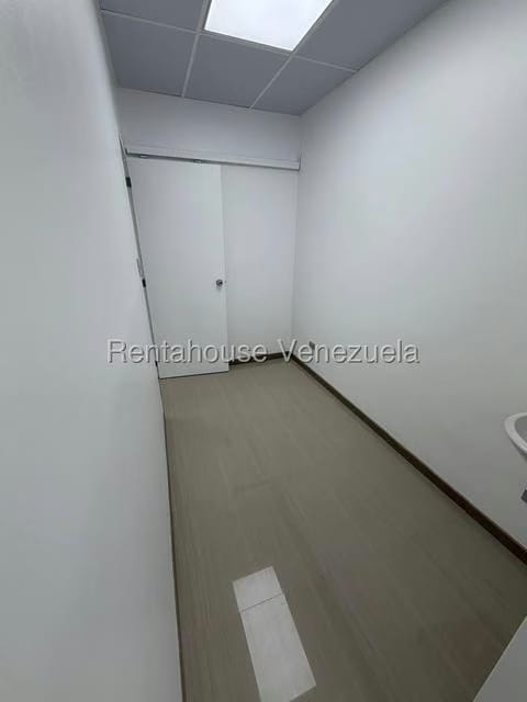 Comercial (Consultorio Medico) en Alquiler en San Bernardino, Distrito Metropolitano - 10