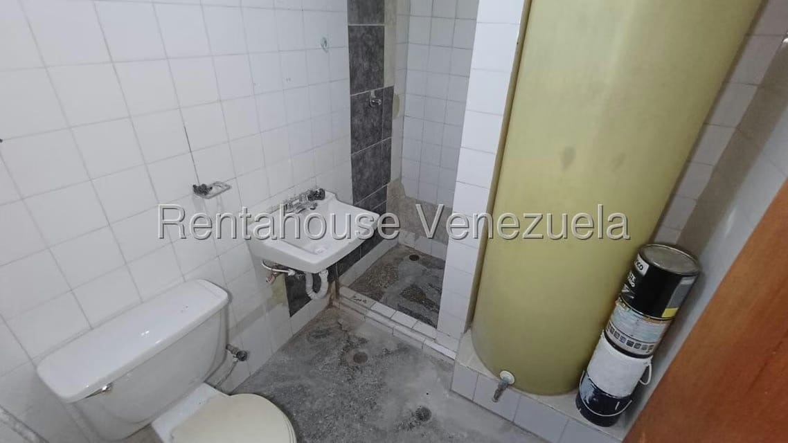 Apartamento (1 Nivel) en Alquiler en Conjunto Residencial Turmero, Aragua - 23