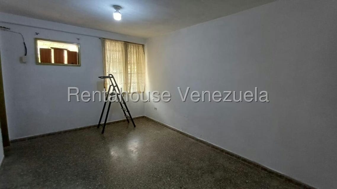 Apartamento (1 Nivel) en Alquiler en Conjunto Residencial Turmero, Aragua - 24