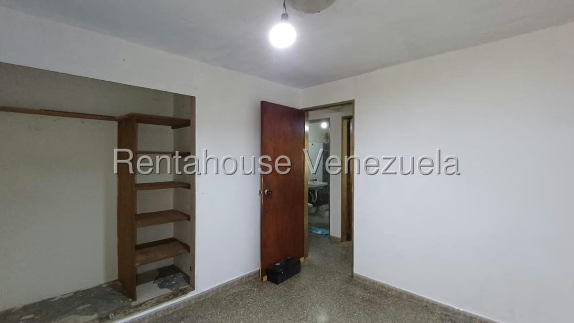 Apartamento (1 Nivel) en Alquiler en Conjunto Residencial Turmero, Aragua - 29