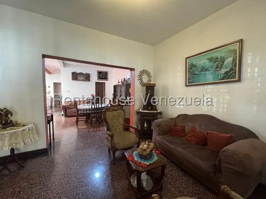 Casa (Duplex) en Venta en La Campiña, Distrito Metropolitano - 2