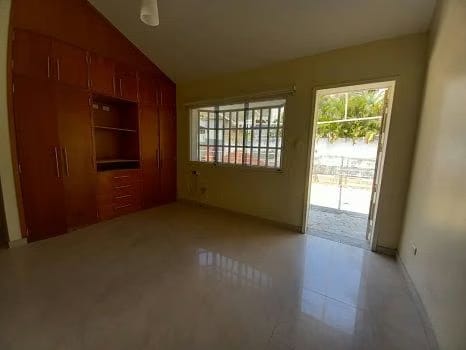 CASA EN VENTA URB. EL PARRAL - 6