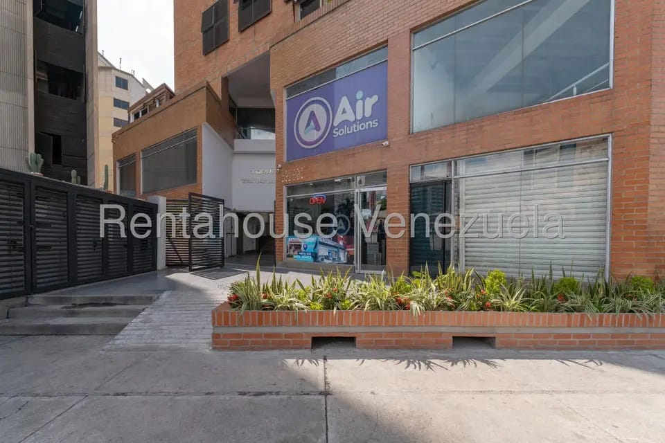 Comercial (Local Comercial) en Venta en El Rosal, Distrito Metropolitano - 2