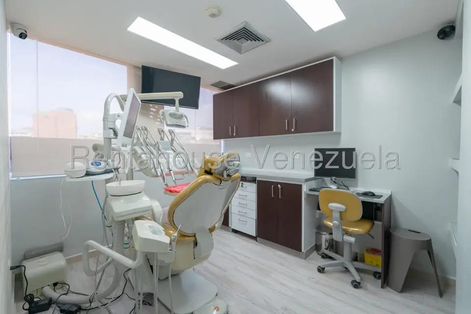 Comercial (Local Comercial) en Venta en El Rosal, Distrito Metropolitano - 15