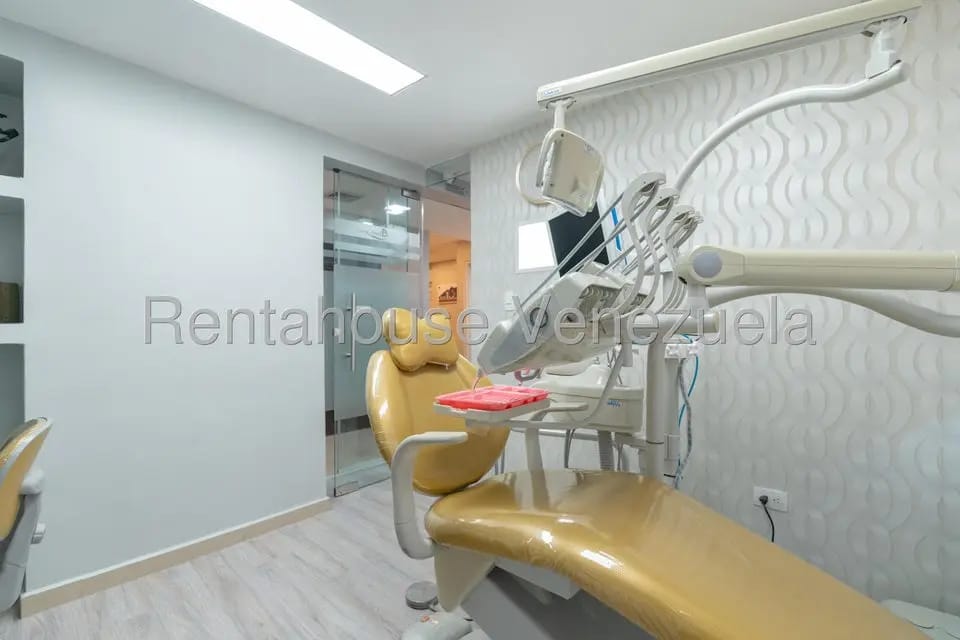 Comercial (Local Comercial) en Venta en El Rosal, Distrito Metropolitano - 17