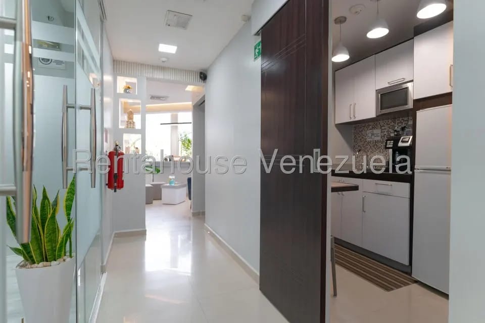 Comercial (Local Comercial) en Venta en El Rosal, Distrito Metropolitano - 21