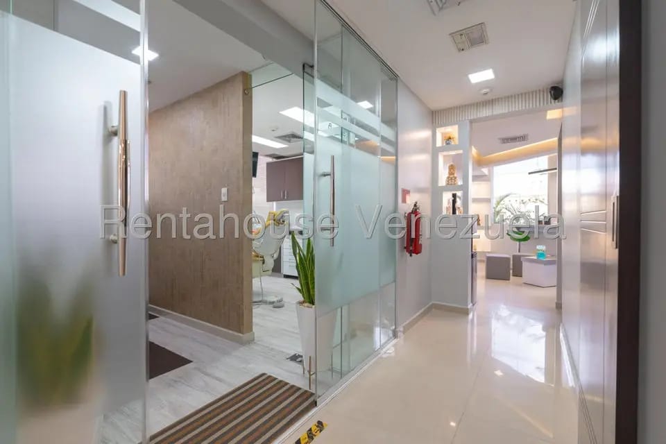 Comercial (Local Comercial) en Venta en El Rosal, Distrito Metropolitano - 5