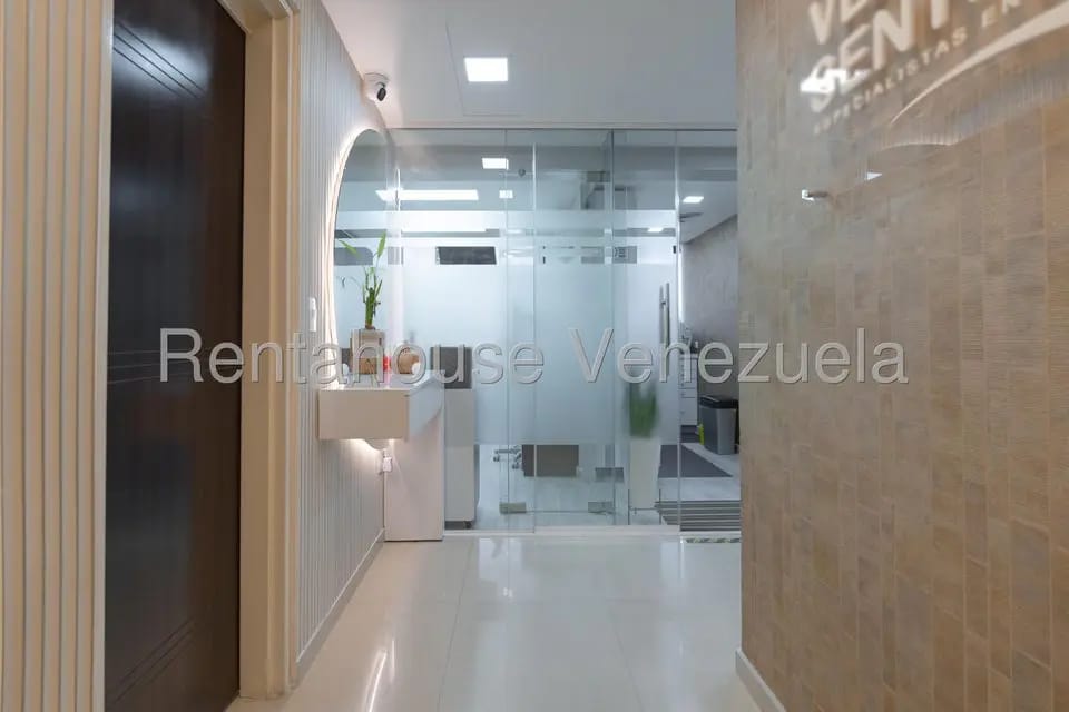 Comercial (Local Comercial) en Venta en El Rosal, Distrito Metropolitano - 6