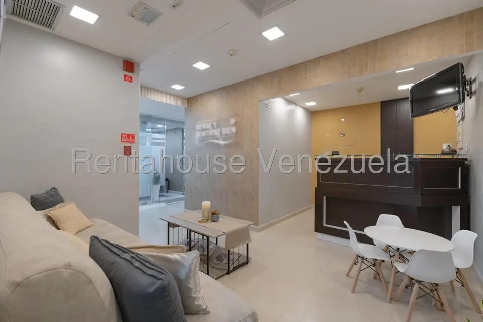 Comercial (Local Comercial) en Venta en El Rosal, Distrito Metropolitano - 8