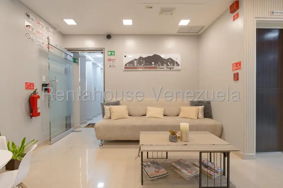 Comercial (Local Comercial) en Venta en El Rosal, Distrito Metropolitano - 10