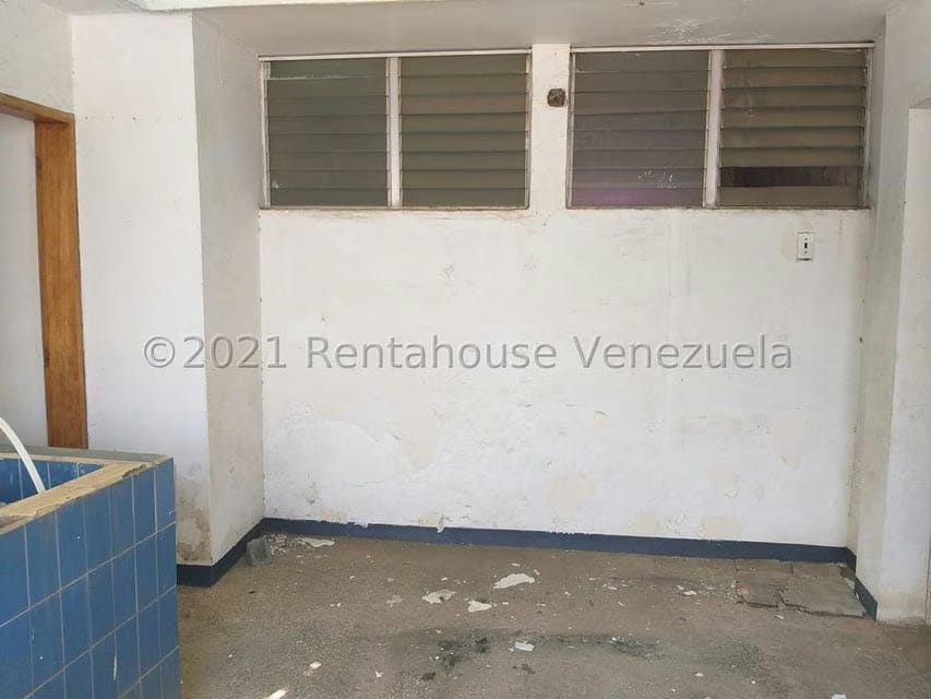 Comercial (Local Comercial) en Venta en Cumana, Zulia - 19