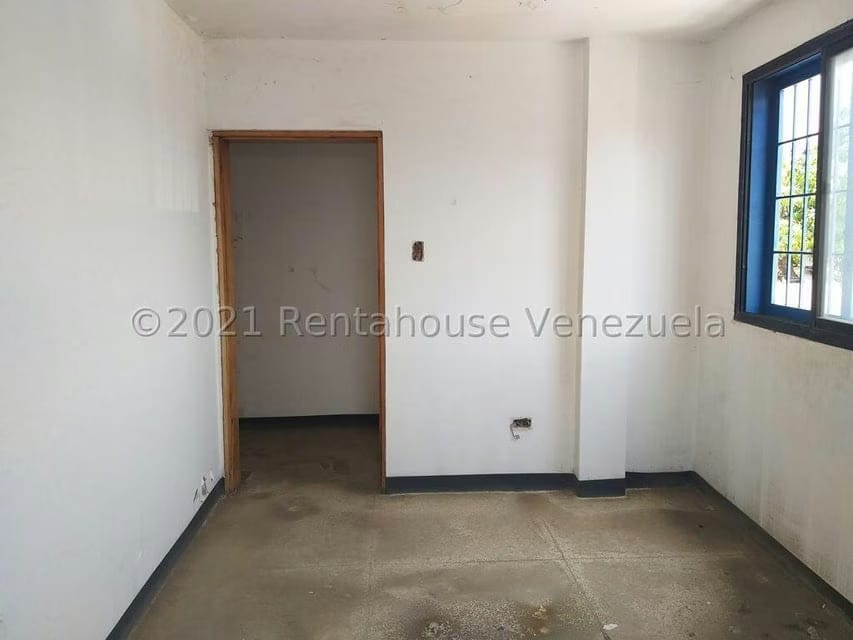 Comercial (Local Comercial) en Venta en Cumana, Zulia - 24