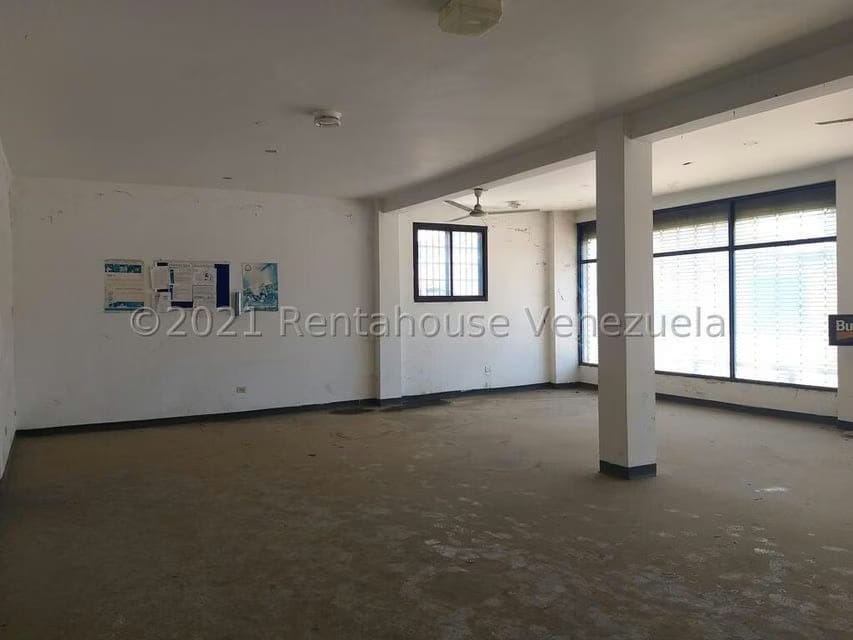 Comercial (Local Comercial) en Venta en Cumana, Zulia - 5