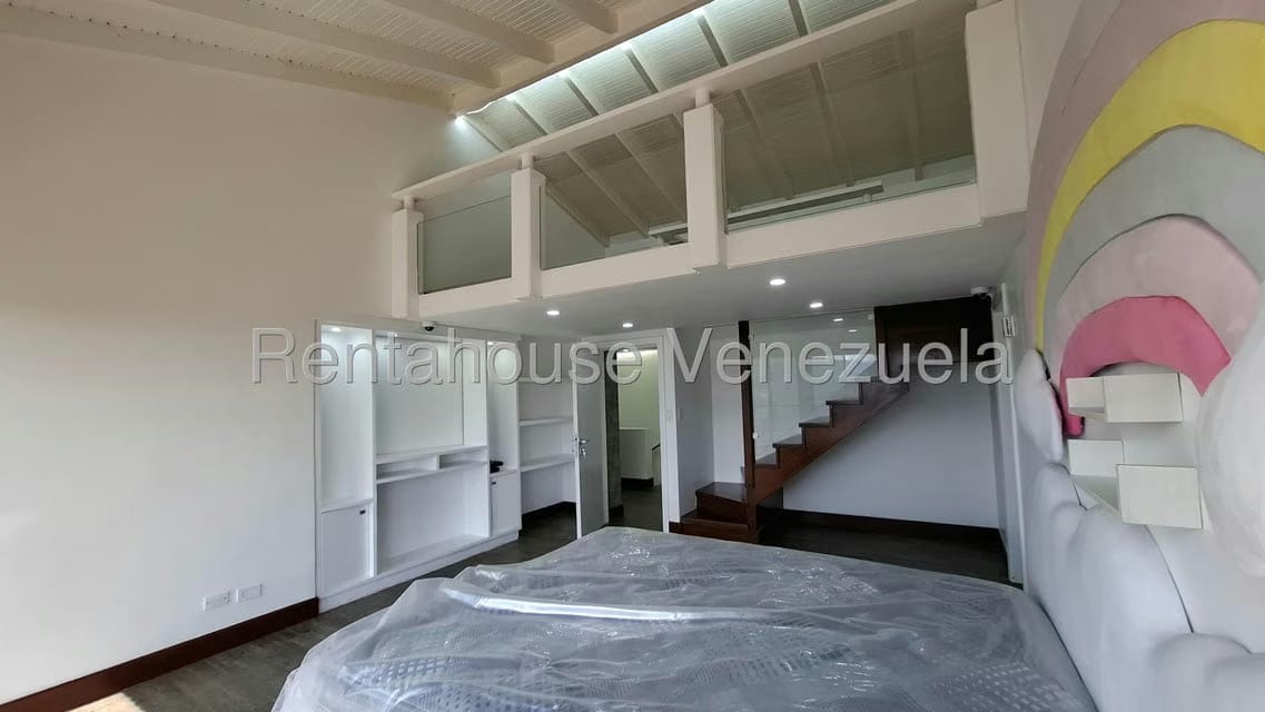 Apartamento (Duplex) en Venta en Lomas del Mirador, Distrito Metropolitano - 32