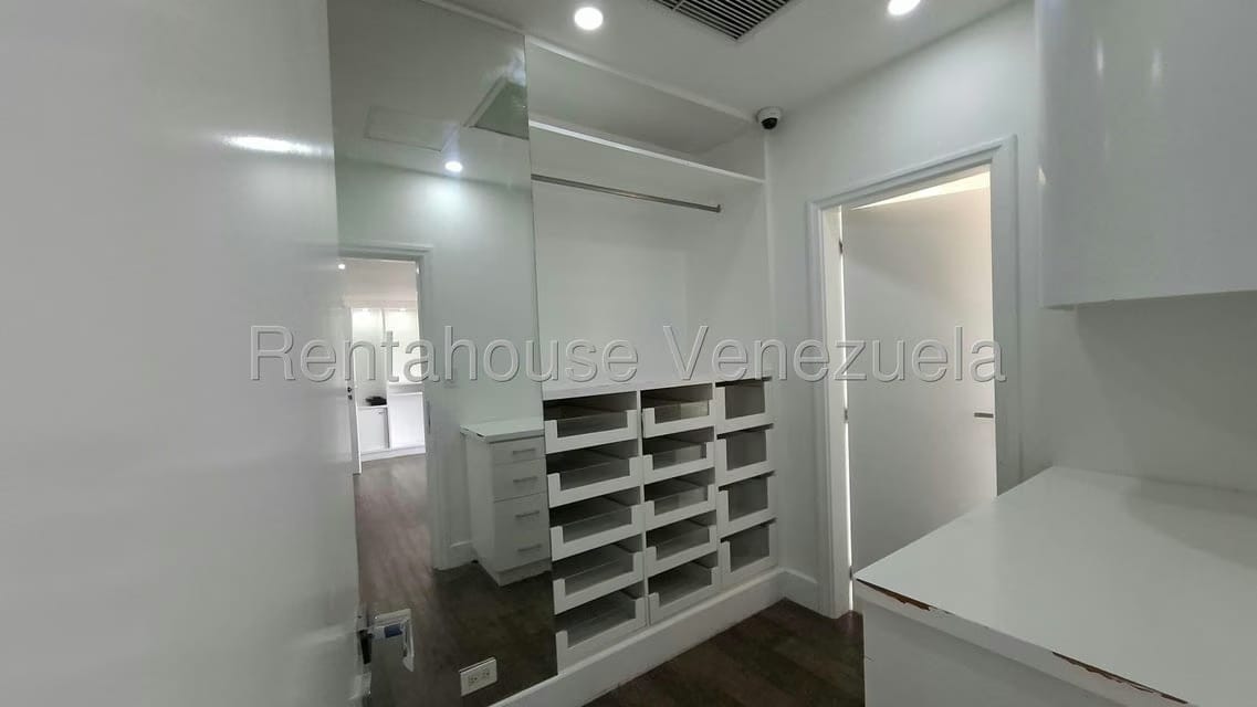 Apartamento (Duplex) en Venta en Lomas del Mirador, Distrito Metropolitano - 33