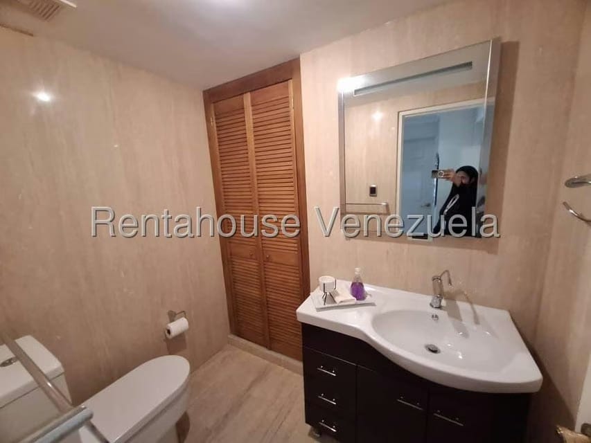 Apartamento (1 Nivel) en Venta en Las Esmeraldas, Distrito Metropolitano - 26