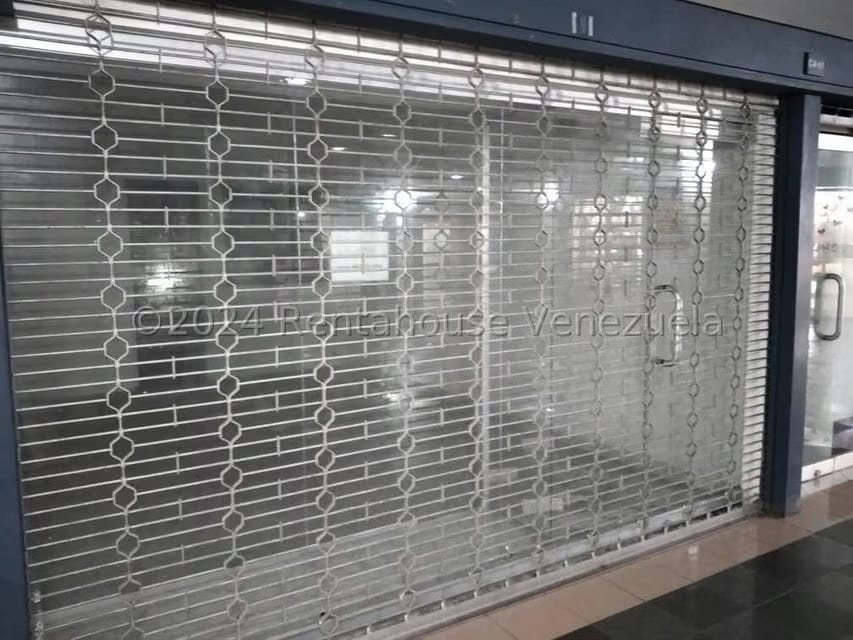 Comercial (Local Comercial) en Alquiler en Las Salias, Miranda - 4